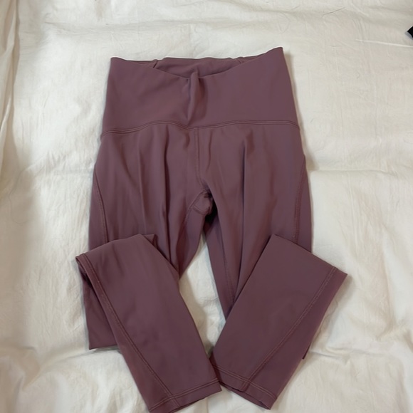 Mauve lululemon train times legging - Picture 3 of 6